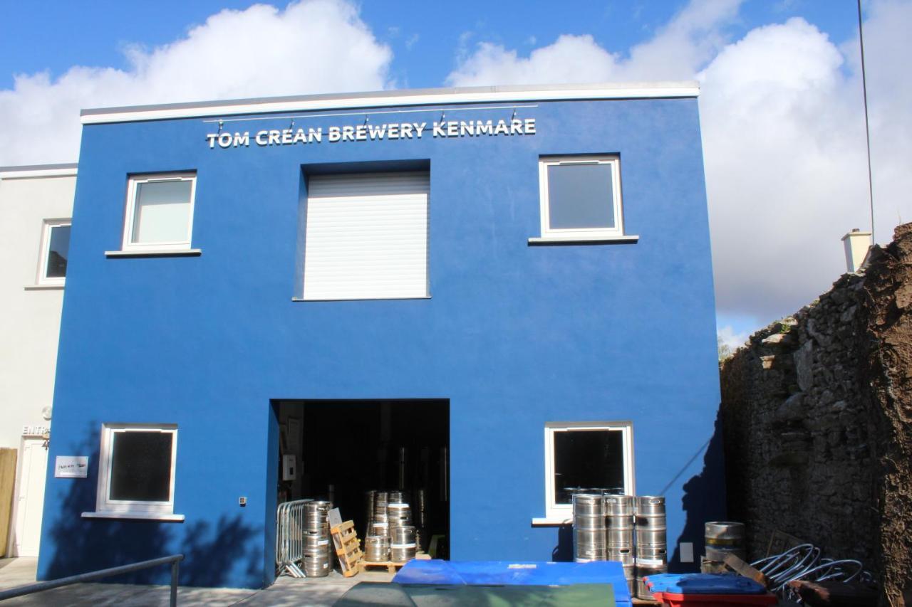 Tom Crean Base Camp - Food Drink Bed Hotel Kenmare Bagian luar foto