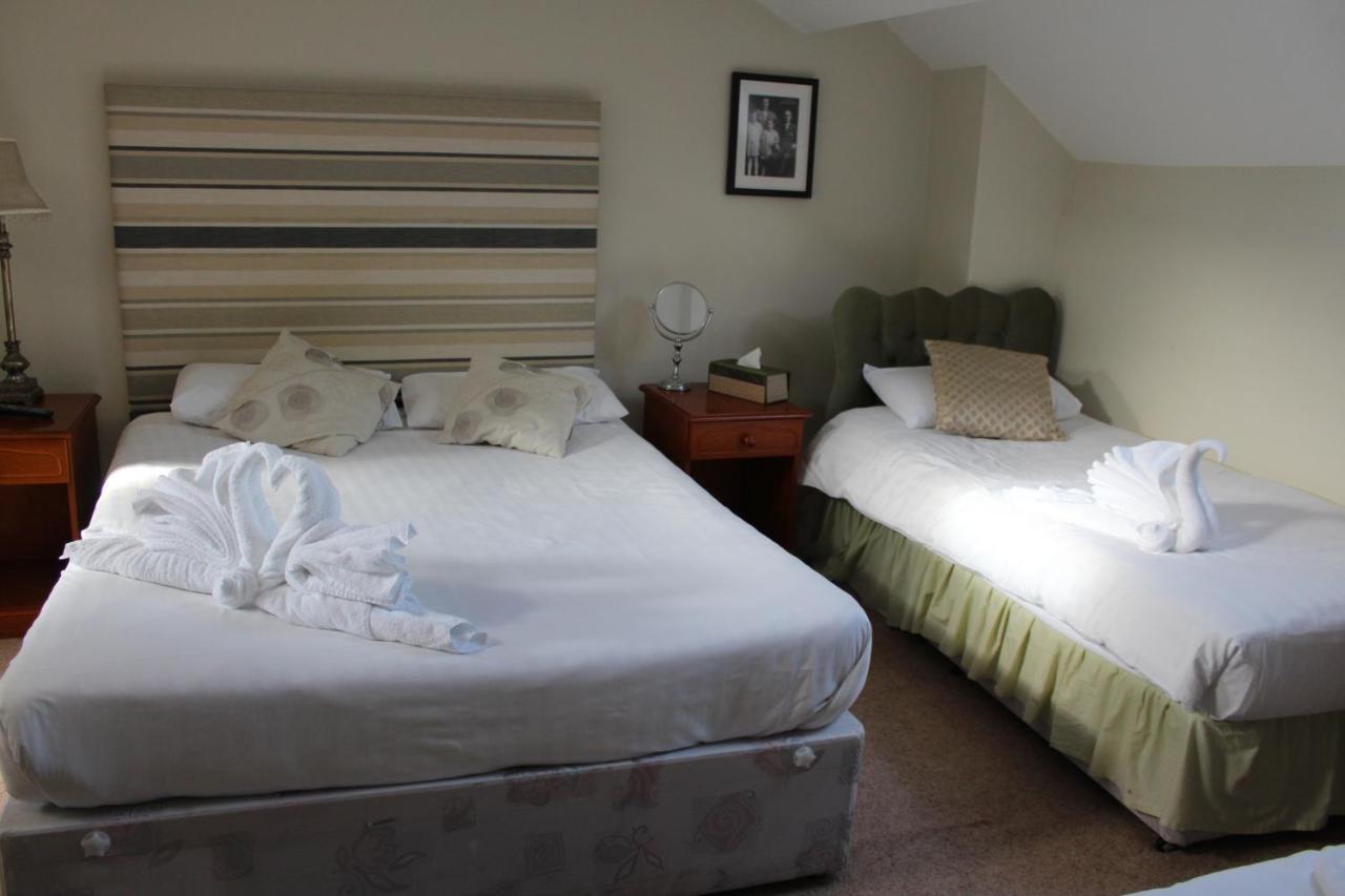 Tom Crean Base Camp - Food Drink Bed Hotel Kenmare Bagian luar foto