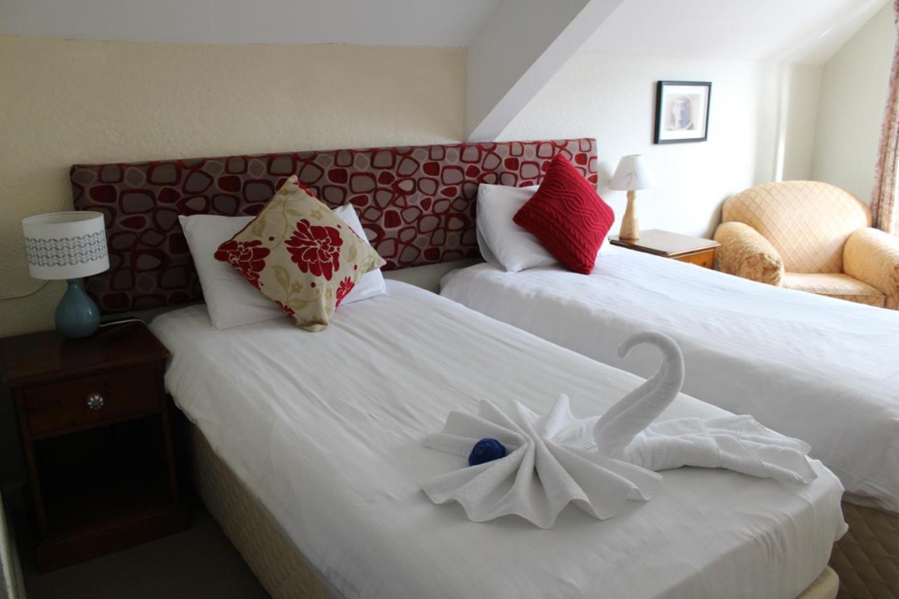 Tom Crean Base Camp - Food Drink Bed Hotel Kenmare Bagian luar foto